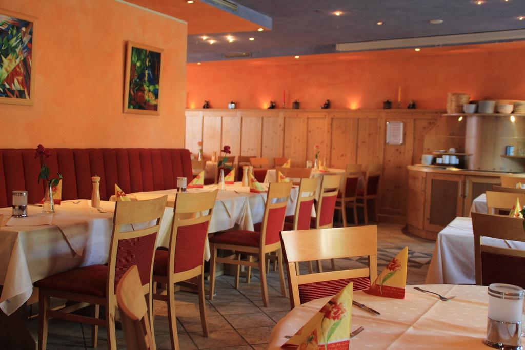 Hotel Restaurant Reichsadler Buchen  Room photo