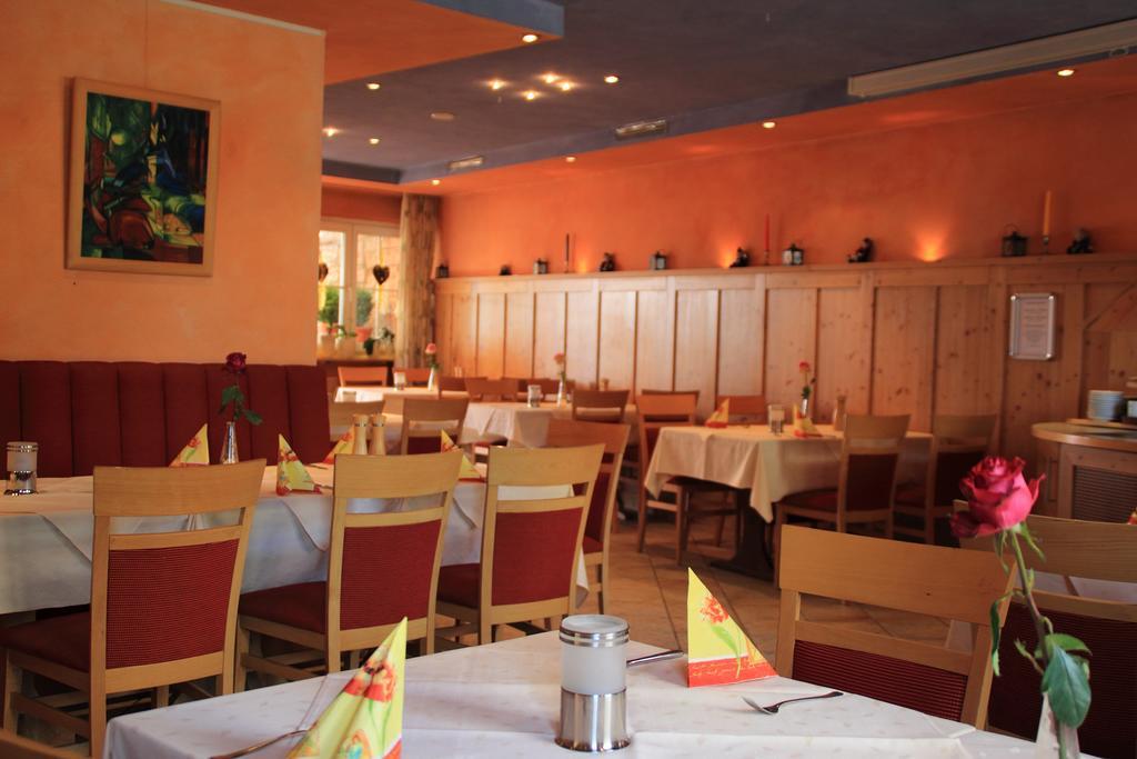 Hotel Restaurant Reichsadler Buchen  Room photo